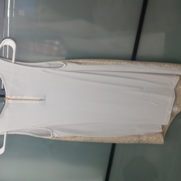 White and gold Top - Picture 5 of 5